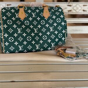 Green Monogram Women's Bag M121